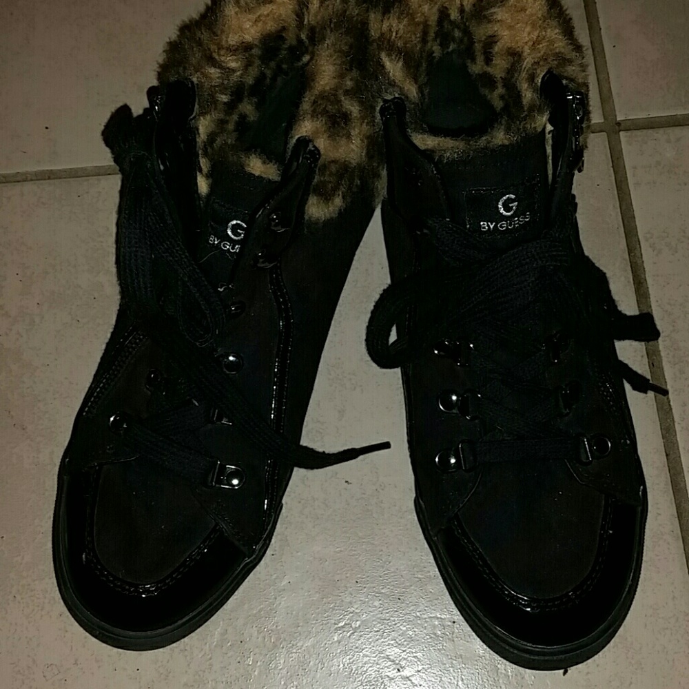 FASHION SNEAKERS